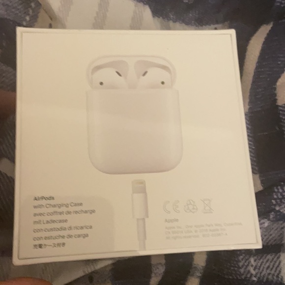 Air pod 2nd gen - Picture 2 of 2